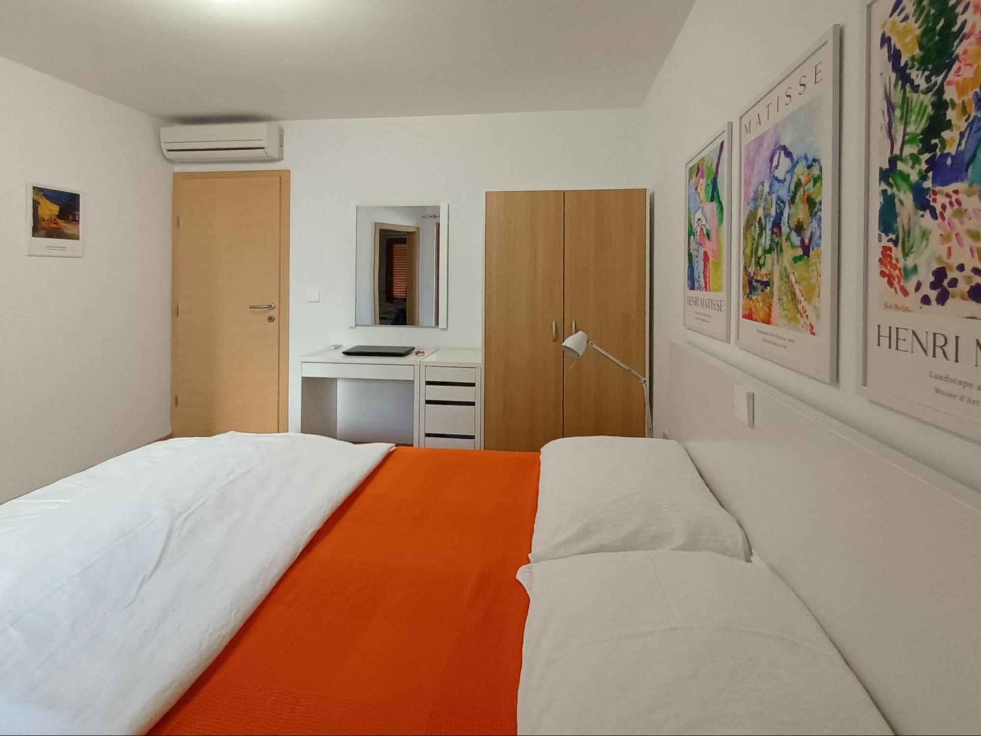 Apartments Kump 로비니 외부 사진