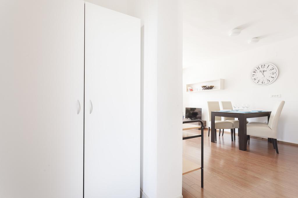 Apartments Kump 로비니 외부 사진