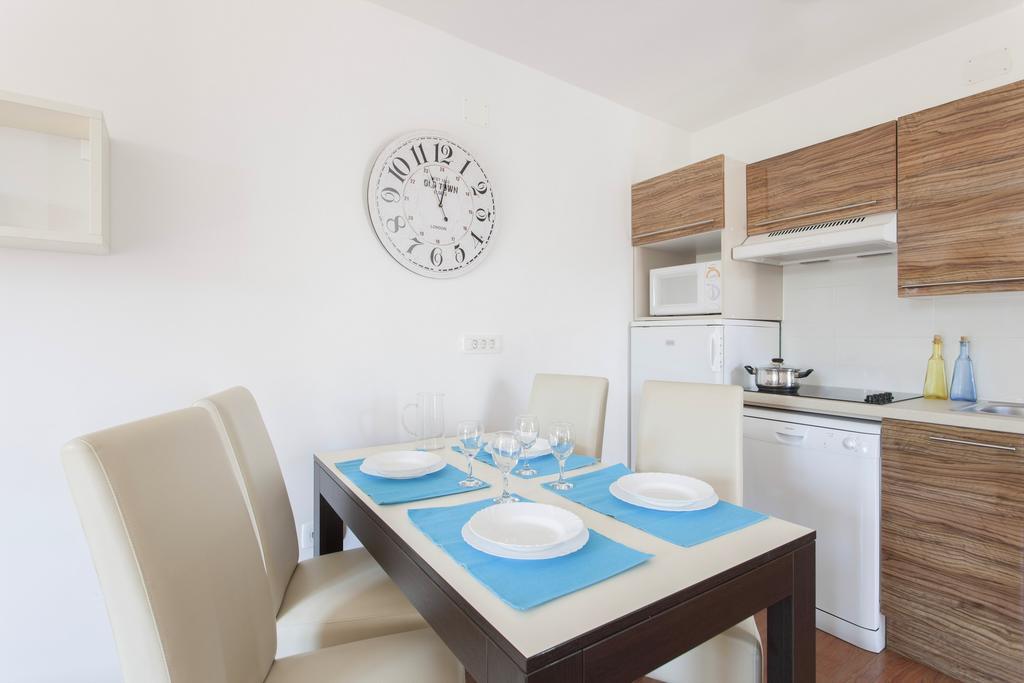 Apartments Kump 로비니 외부 사진